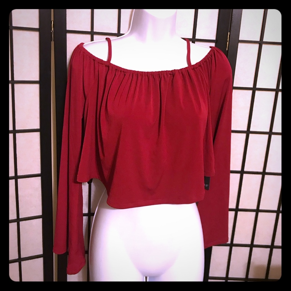 Fancy red crop top!❤️